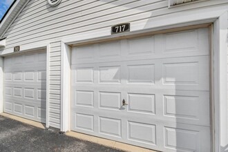 717 Lazelle Rd in Westerville, OH - Building Photo - Building Photo