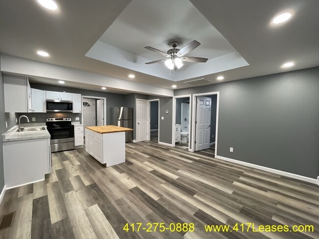 property at 2126 N Park Ave