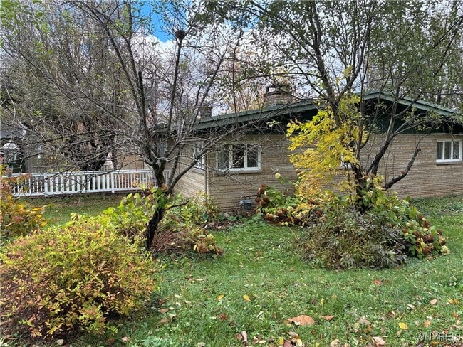 2811 Chautauqua Ave in Ashville, NY - Foto de edificio - Building Photo