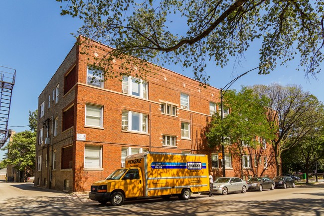 Wolcott Apartments in Chicago, IL - Building Photo - Building Photo