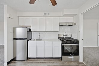 9305 Ashton Rd in Philadelphia, PA - Building Photo - Building Photo