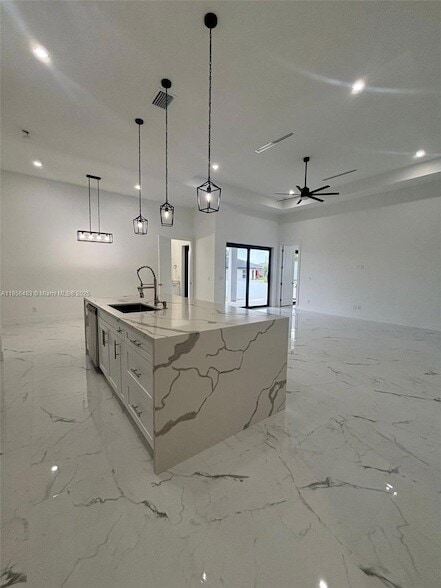 4304 NW 27th Ln in Cape Coral, FL - Building Photo - Building Photo