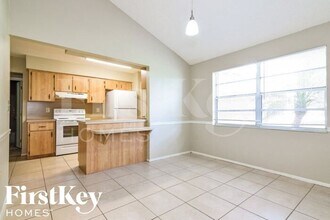 7538 Highland Grove Dr in Lakeland, FL - Building Photo - Building Photo