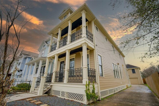 842 W 22nd St in Houston, TX - Building Photo - Building Photo