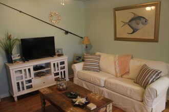 88 Hutchinson St in Destin, FL - Building Photo - Building Photo