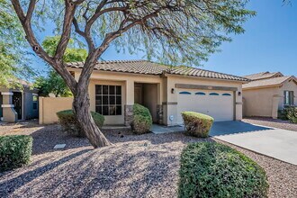 3877 S Coach House Dr in Gilbert, AZ - Building Photo - Building Photo
