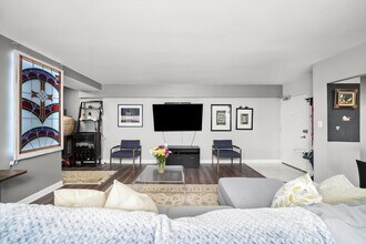 4970 N Marine Dr in Chicago, IL - Building Photo - Building Photo