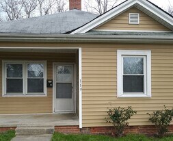 119 S Graham St in Chapel Hill, NC - Building Photo