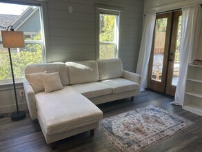 1324 Palm St in San Luis Obispo, CA - Building Photo - Building Photo