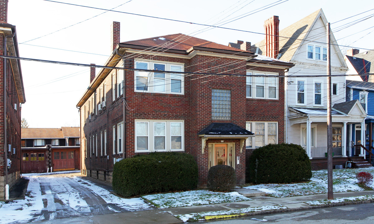 448-458 S Trenton Ave in Pittsburgh, PA - Building Photo