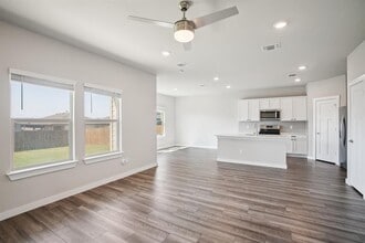 212 Coda Xing in Georgetown, TX - Building Photo - Building Photo