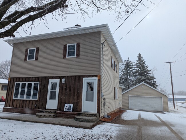 property at 520 E Washington St