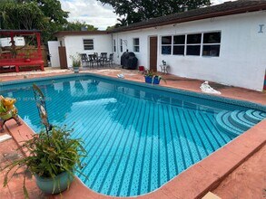 436 E Evanston Cir-Unit -2 in Fort Lauderdale, FL - Building Photo - Building Photo