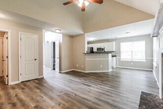 846 Crabtree Ct in Jonesboro, GA - Foto de edificio - Building Photo