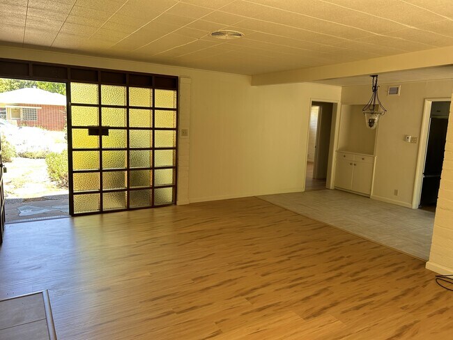 1913 Corralitos Ave in San Luis Obispo, CA - Building Photo - Building Photo