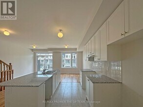 120 Tennant Cir in Vaughan, ON - Building Photo - Building Photo