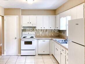 5649 Falcon St W in Jacksonville, FL - Building Photo - Building Photo