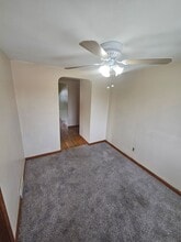 2500 Brookview Blvd in Parma, OH - Foto de edificio - Building Photo