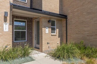 2516 Simond Ave in Austin, TX - Building Photo - Building Photo