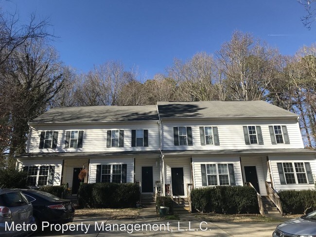 1500 Mary Frances Pl in Raleigh, NC - Foto de edificio - Building Photo