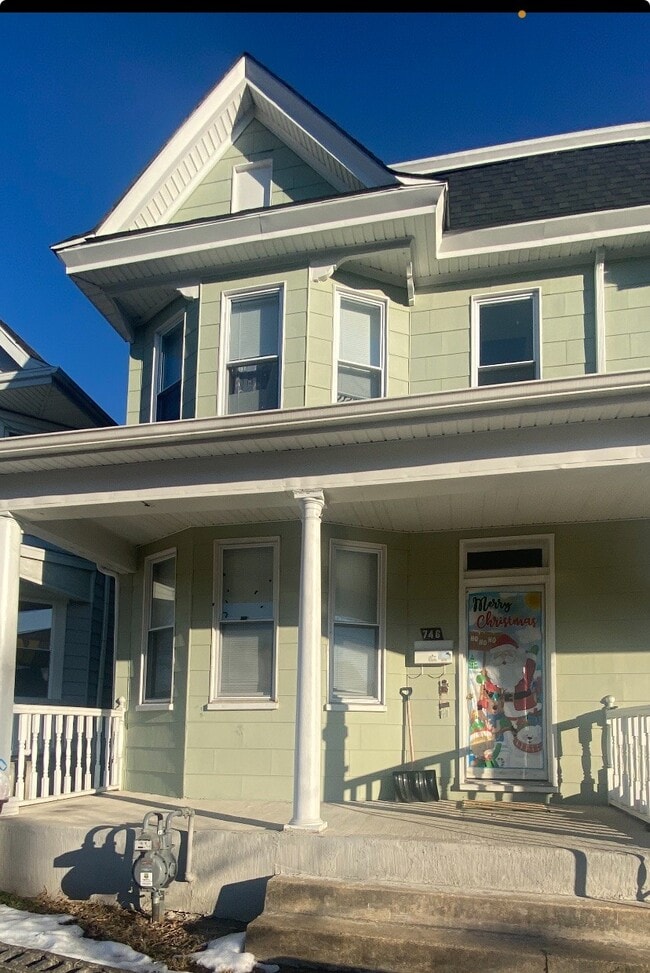 property at 746 Maryland Ave