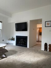 2810 Jay Ave, Unit B in Cleveland, OH - Building Photo - Building Photo
