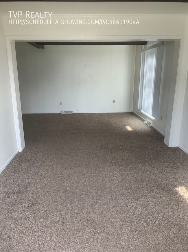 property at 39 Hancock Ln