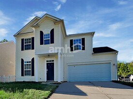 2604 Oasis Ln in Charlotte, NC - Building Photo