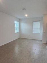 3065 Skyline Lp in Kissimmee, FL - Building Photo - Building Photo