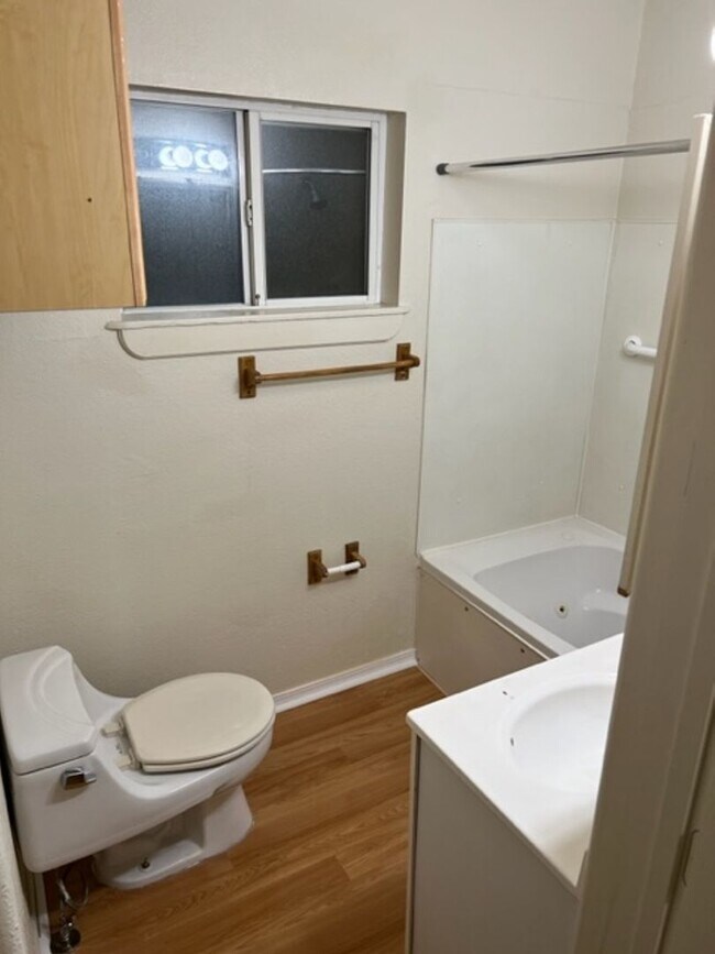 2560 Alma Ave in South Lake Tahoe, CA - Building Photo - Building Photo