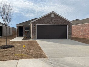 1724 Aspen St in Springdale, AR - Foto de edificio - Building Photo