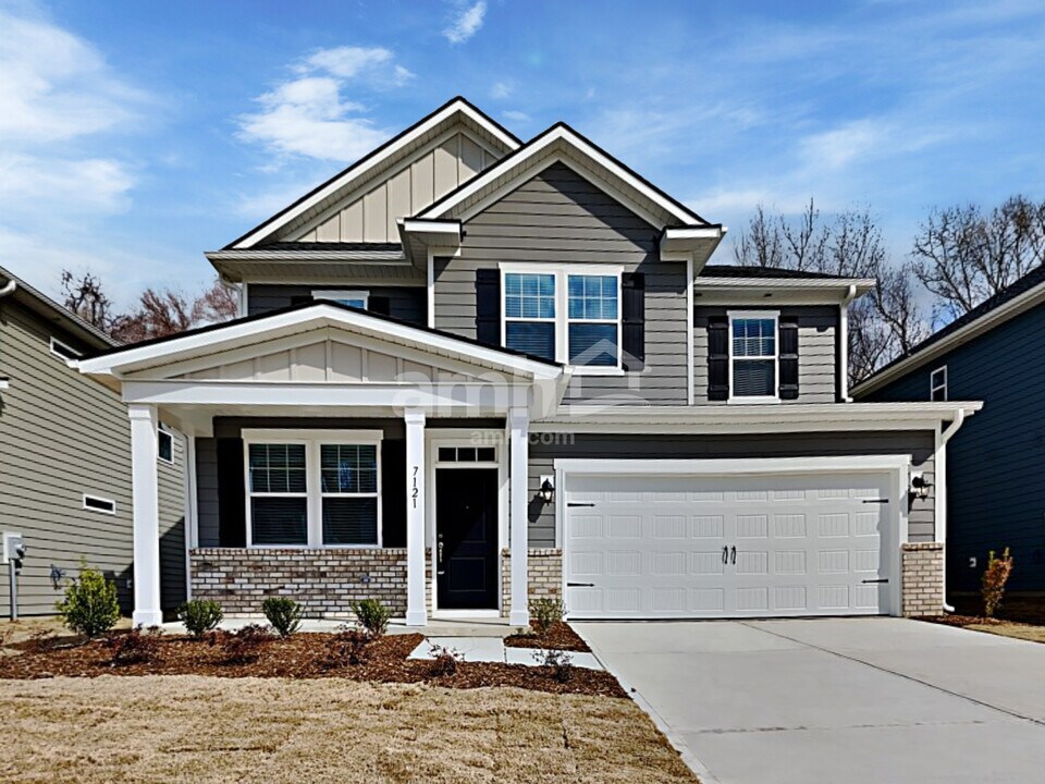 7121 Garrett Ct in Charlotte, NC - Building Photo