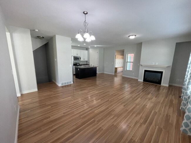 property at 4634 Vermillion Dr