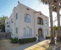 1822 E 8th St in Long Beach, CA - Foto de edificio - Building Photo