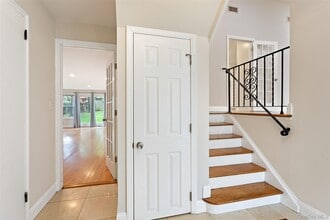 4 Kingwood Rd in Scarsdale, NY - Building Photo - Building Photo