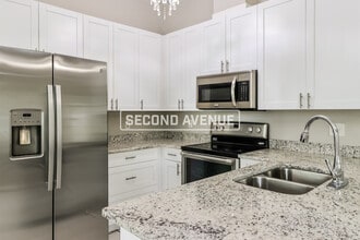 12320 Cloverstone Dr in Tampa, FL - Foto de edificio - Building Photo