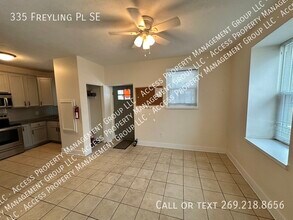 335 Freyling Pl SE in Grand Rapids, MI - Building Photo - Building Photo