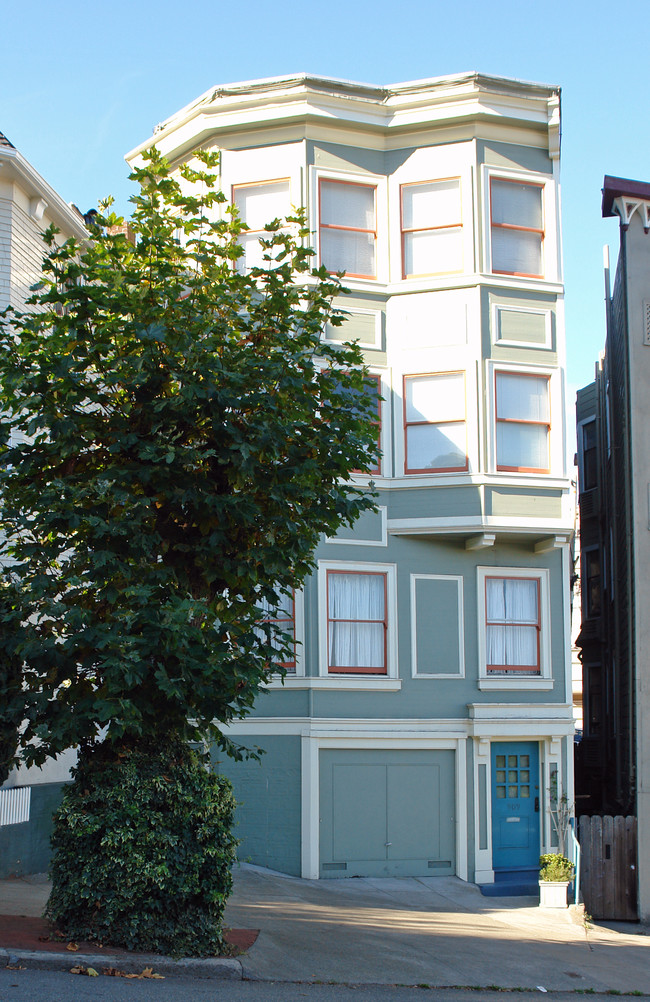 909 Buena Vista Ave W in San Francisco, CA - Building Photo - Building Photo