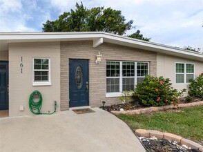 161 Suntan Ave in Sarasota, FL - Foto de edificio - Building Photo