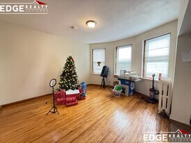 160 Strathmore Rd, Unit 17 in Boston, MA - Building Photo