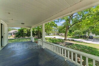 204 Bury St in Tonganoxie, KS - Building Photo - Building Photo