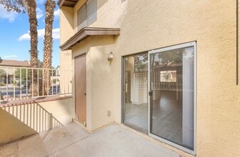 200 Bel Port Dr in Las Vegas, NV - Building Photo - Building Photo