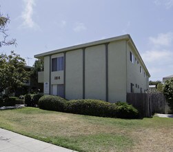 1814-1820 11th St in Santa Monica, CA - Foto de edificio - Building Photo