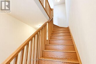 1667 Bur Oak Ave in Markham, ON - Building Photo - Building Photo