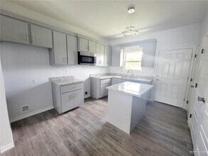 14 Rosemary Dr in Progreso Lakes, TX - Building Photo - Building Photo