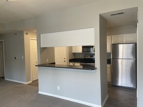 2901 Grand Ave #307 in Des Moines, IA - Building Photo - Building Photo