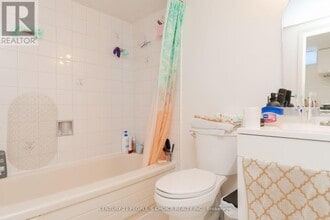 362 Kingsbridge Garden Cir in Mississauga, ON - Building Photo - Building Photo