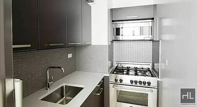 East 39th Street in New York, NY - Building Photo - Building Photo