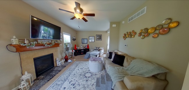 8891 Butterfly Ln in Manhattan, KS - Building Photo - Building Photo