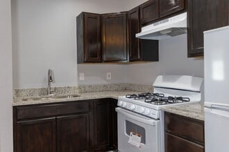 2812 Porter Ave in El Paso, TX - Building Photo - Building Photo